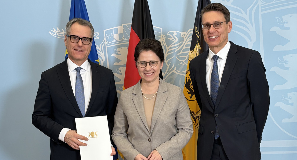 Präsident des Landgerichts Tübingen Dr. Andreas Holzwarth, Ministerin der Justiz und für Migration Ma-rion Gentges MdL, Präsident des Oberlandesgerichts Stuttgart Dr. Andreas Singer